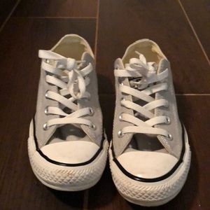 Converse All-stars size 6 -light gray